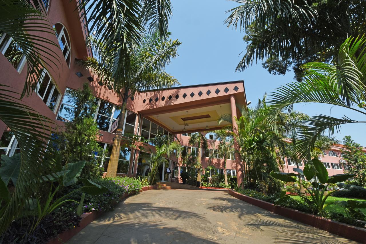 Imperial Golf View Hotel Entebbe Ngoại thất bức ảnh