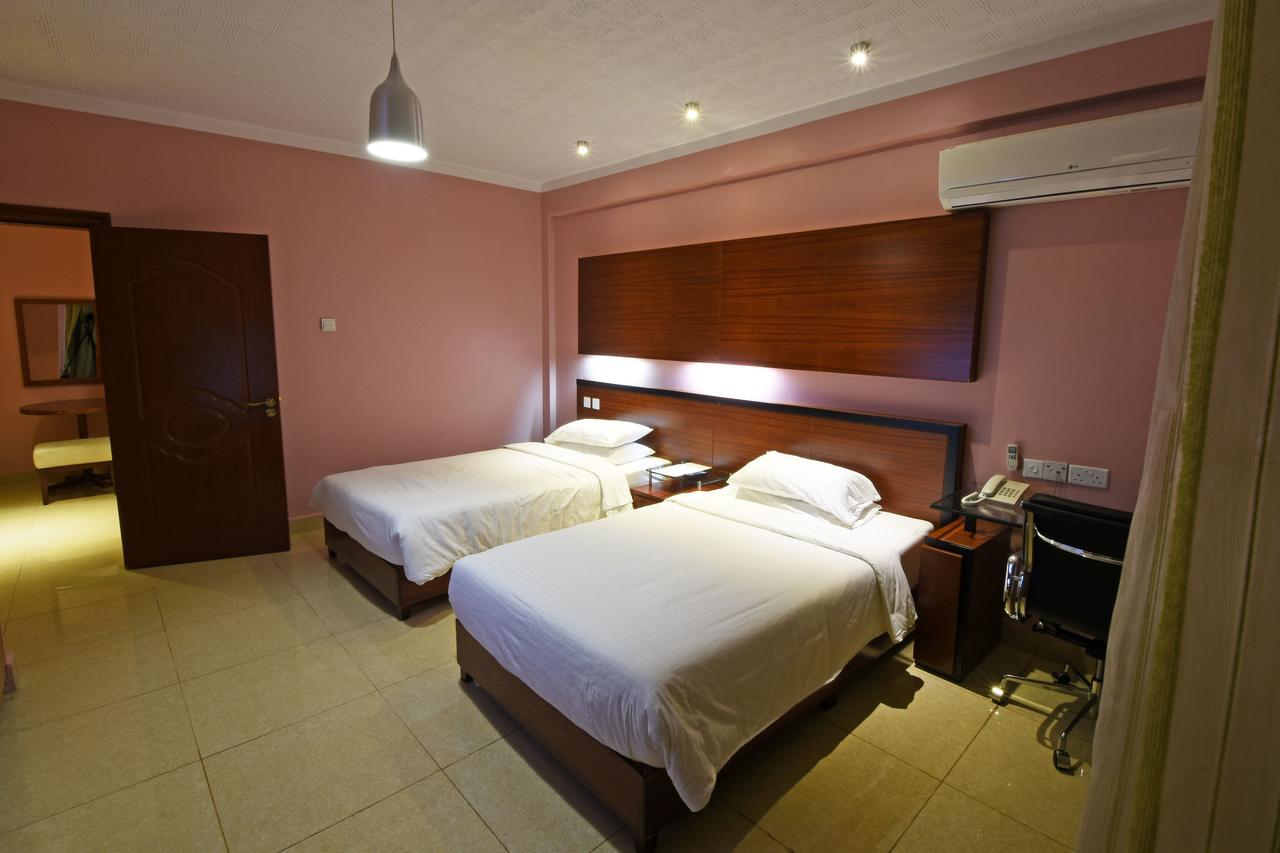 Imperial Golf View Hotel Entebbe Ngoại thất bức ảnh