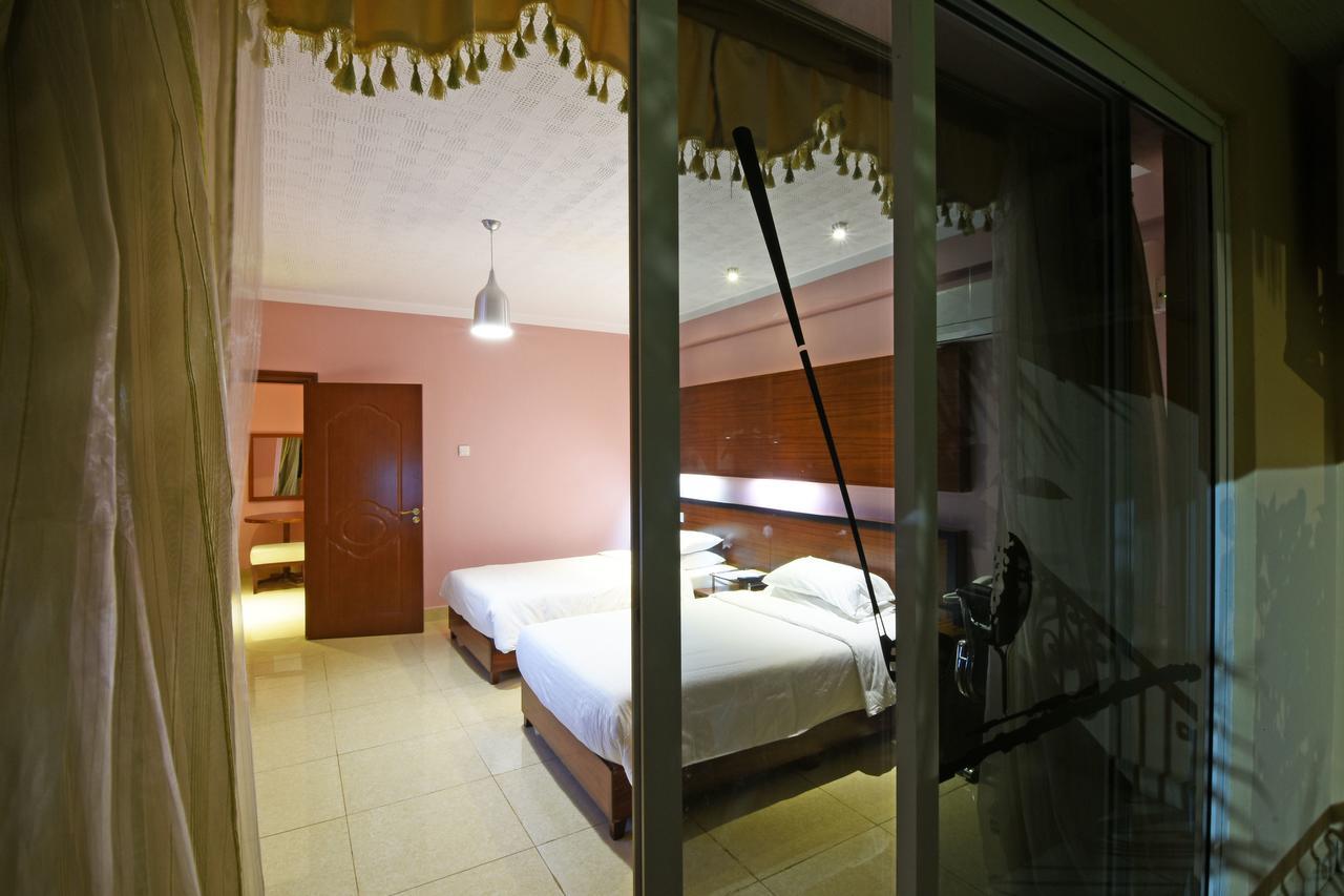 Imperial Golf View Hotel Entebbe Ngoại thất bức ảnh