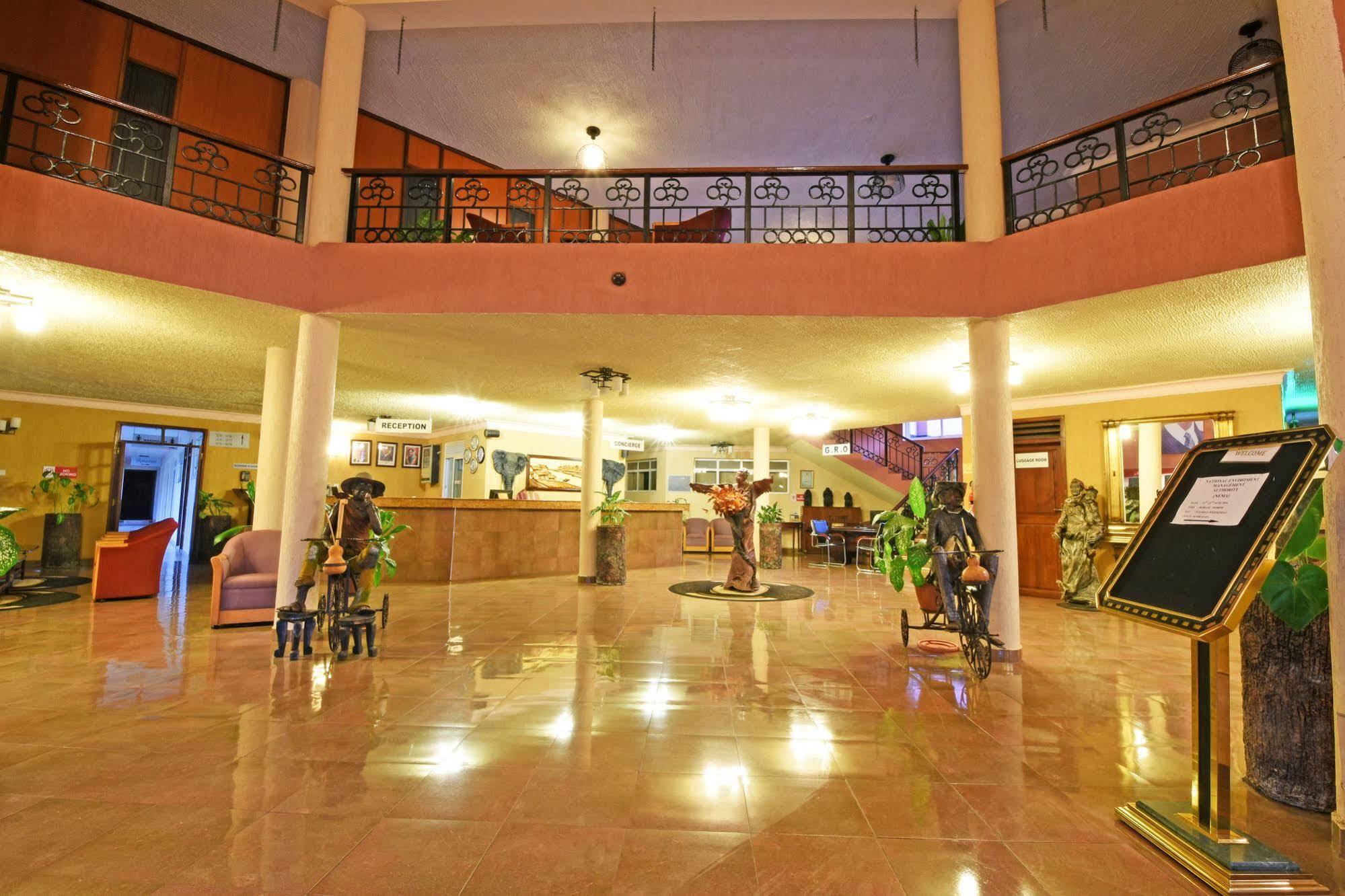 Imperial Golf View Hotel Entebbe Ngoại thất bức ảnh